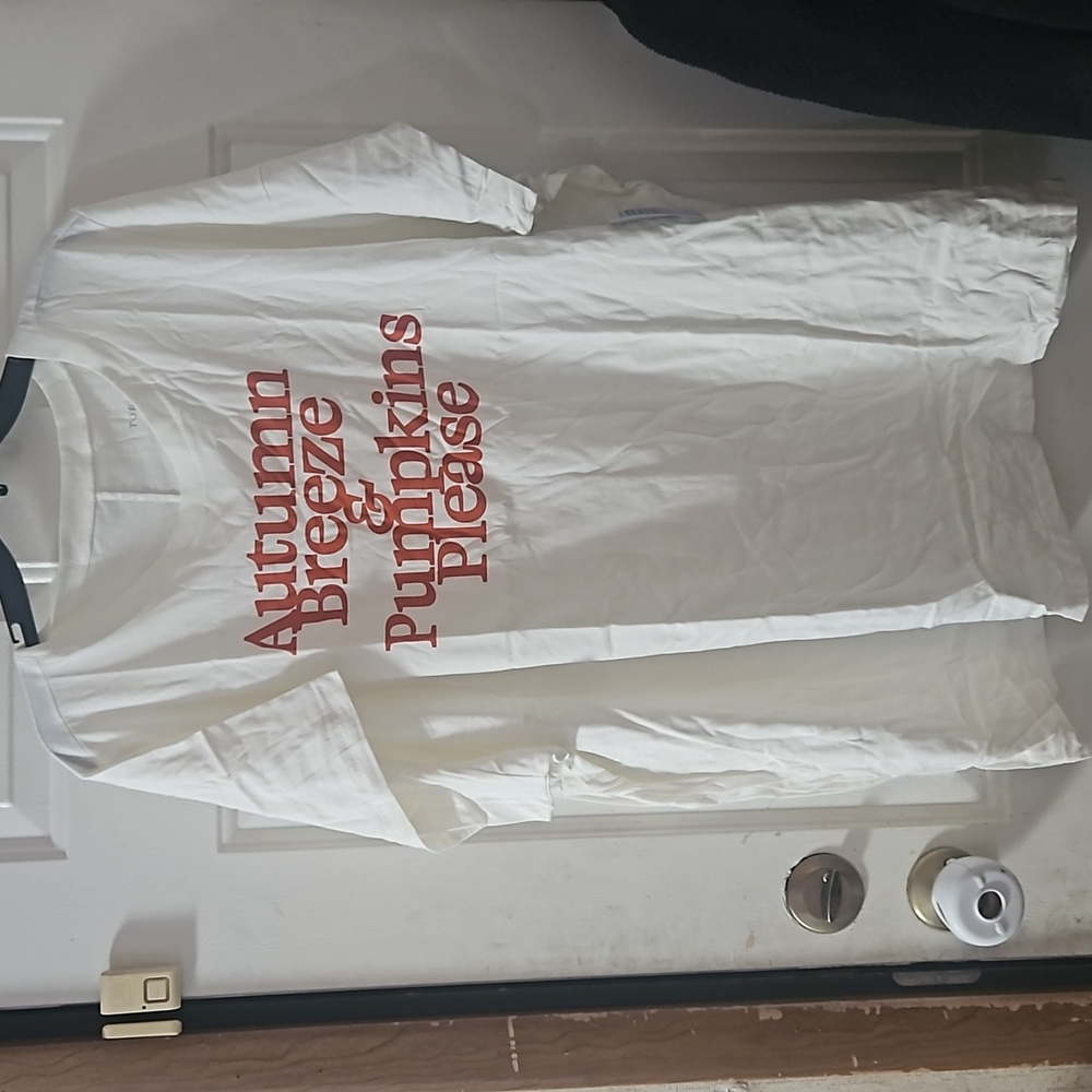 TORRID Autumn Vintage Cotton Crew Neck Tee: OFF-WHITE: NWT: SIZE 5